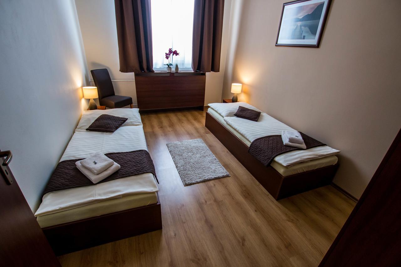 Penzion FIT - Contactless check in Zvolen Esterno foto