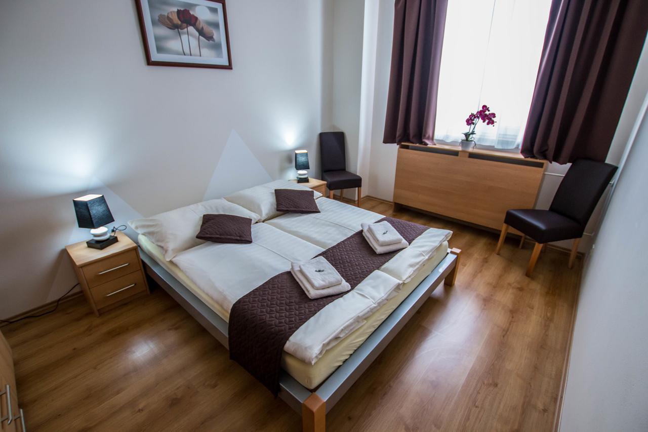 Penzion FIT - Contactless check in Zvolen Esterno foto