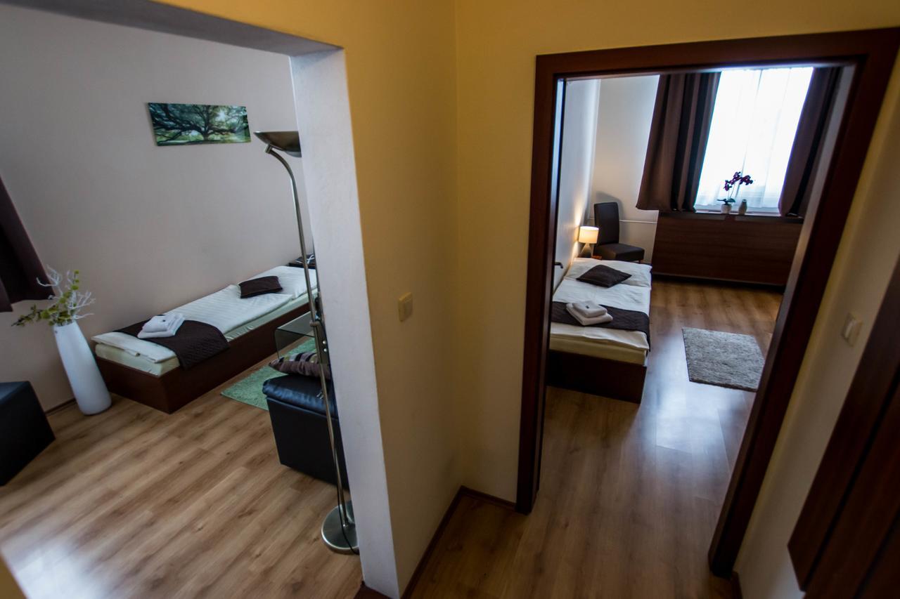 Penzion FIT - Contactless check in Zvolen Esterno foto