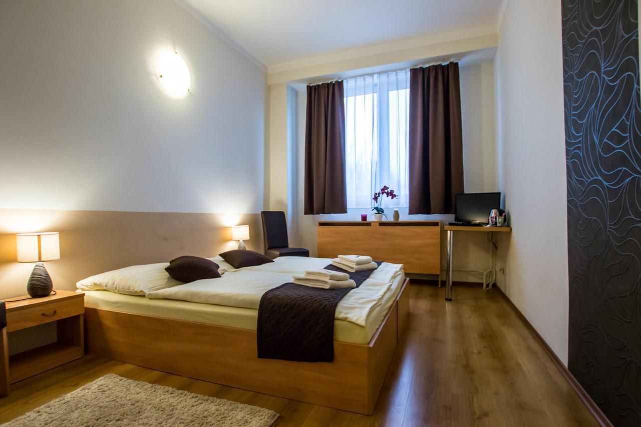 Penzion FIT - Contactless check in Zvolen Esterno foto