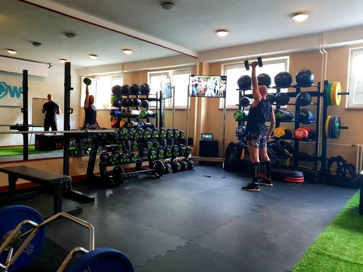 Penzion FIT - Contactless check in Zvolen Esterno foto